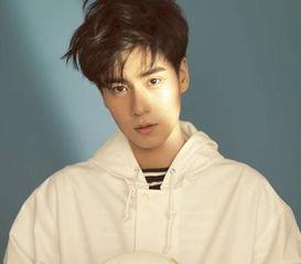 最新圈内爆料胡一天,神秘女友身份引热议